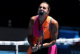 Sabalenka sofre penalização por gritar durante ponto, e árbitra adverte: "Não fez o som natural"