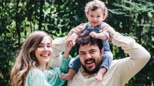 Haberlerkelebek haberleri magazin haberleriberfu yenenler ve eser yenenler'in büyük mutluluğu! Eser Ve Berfu Yenenler Ciftinin Yeni Cocuk Heyecani Magazin Haberleri