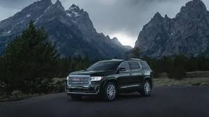 I unlocked the driver door with the remote put the key in the ignition shut the door and all doors were locked with the engine running. Gmc Acadia Sl Vs Sle Vs Slt Vs Denali Vs At4 2021 2020