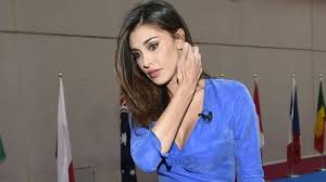 It has been broadcast live on saturdays and sundays on the italian tv since 2003. Belen Rodriguez Il Lato Nascosto Sono Piu Comica Di Come Mi Racconto