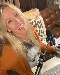 Tracy Shirk's Instagram, Twitter & Facebook