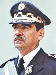 File:Retrato oficial de Presidente Fernando Romeo Lucas Garcia (cropped  2).jpg