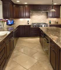 Travertine Probably Toreon Brickset At An Angle With A Matching Travertine Backsplash Is A Clas Kitchen Flooring Kitchen Cabinets Makeover Kitchen Floor Tile