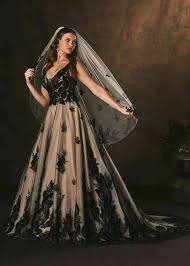 Wedding Dress Out Of Amare Couture C156 Ezra In 2020 Halloween Wedding Dresses Dark Wedding Dress Gothic Wedding Dress