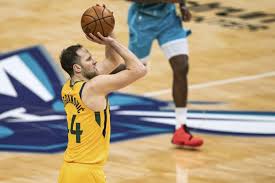 The new look, introduced earlier today, was in. Jazz Hit 26 3s Continue Roll With 138 121 Win Over Hornets The San Diego Union Tribune