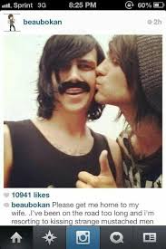 Aw Beau Bokan And Kellin Quinn Wander How Vic And Eric Feel Now Lolol Band Humor Beau Bokan Love Band