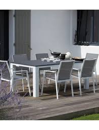 Découvrez nos ensembles table + chaises de jardin pour facilement aménager votre extérieur. Table Elena 180 Blanc Gris Proloisirs Tables De Jardin En Aluminium Jardin Concept