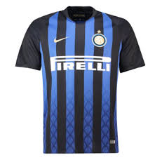 Únete a uno de los equipos más importantes de europa con la nueva camiseta oficial de la primera equipación del inter de milan. Compra Camiseta 2018 2019 Inter De Milan 2018 2019 Home Original