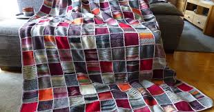 Bei jedem gestrickten sockenpaar bleibt in der regel ein wollrest übrig. Strick Blog Handarbeits Blog Freising Kunterbunter Vogel Strickdecke Muster Decke Stricken Wollreste Stricken Patchwork