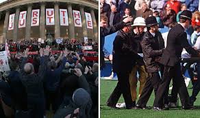 The hillsborough disaster was a human crush that caused the deaths of 96 people and injured 766 others, at a football match between liverpool and nottingham forest at hillsborough stadium, sheffield, england, on 15 april 1989. Hillsborough Families Call For Law To Compel Public Officials To Tell The Truth Uk News Express Co Uk