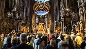 Das teilten die organisatoren am abend laut kathpress mit. 650 Offene Gotteshauser In Der Langen Nacht Der Kirchen
