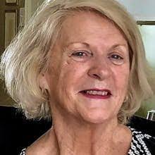 Toni Comeau's Instagram, Twitter & Facebook