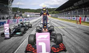 Por detrás, en la segunda línea de largada, partirán los dos pilotos de red bull, max verstappen (1:15.840) y sergio checo pérez. Tres Al Hilo Max Verstappen Gana El Gp De Austria Y Se Afianza En El Liderato De La Formula 1 Deporte Total El Comercio Peru