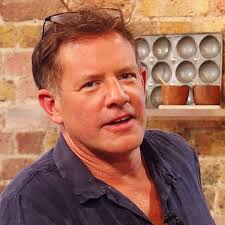 Jamie Oliver transforms Land Rover into a mobile kitchen