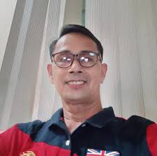 𝐈𝐍 𝐏𝐇𝐎𝐓𝐎𝐒: The College of Nursing Faculty consisting of Dean  Christopher Kenneth Alarcon and School Nurse Rizalyn Medenilla along with  BSN Level III Student, Joigi Marie Dumaual assisted in the emergency  delivery