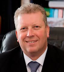 Nejedná se o profil poslance miloslava roznera! Ministr Kultury Jiri Besser Bude Dnes Hostem Areny Informace O Ceskem Rozhlase