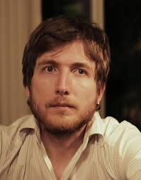 Gosta de HQ? Inscreva-se para nossa oficina online com Thiago Souto  Pereira!