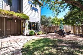 Austin Vacation Rental In 2020 Austin Vacation Vacation Vacation Rental