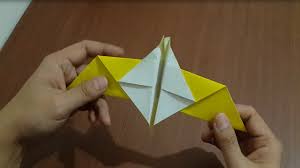 Kalian pasti sudah lama mengenal origami origami berkembang di indonesia sudah sejak lama, buktinya adalah sejak kecil kita sudah diajarkan cara melipat kertas menjadi berbentuk pesawat. Cara Membuat Origami Burung Dengan Mudah Dan Cepat Youtube