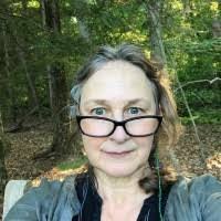 Kim Warman's Instagram, Twitter & Facebook