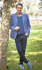 Erkan petekkaya 1994 tarihinde kamera şakası programlarında sunuculuk yaparak. Erkan Petekkaya Kimdir Yasi Boyu Ve Fotograflari Trend Gonderitrend Gonderi