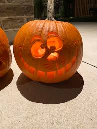 Cheshire cat pumpkin carve