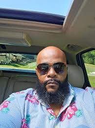 Ronnie Duff's Instagram, Twitter & Facebook