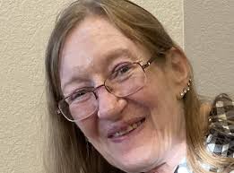 Annie Ayers's Instagram, Twitter & Facebook