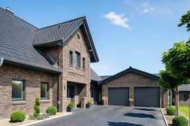 Play bocce at rhein haus tacoma. Handform Verblender Aus Emmerich Am Rhein Baumeister Haus Haus Bauen Haus Aussendesign