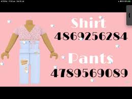 Pin By Shelcy Cuesta On R ŏ B L ŏ X B L ŏ X B ŭ R G Roblox Codes Basic Outfits Aesthetic Clothes