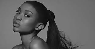 Lisa Thigpen's Instagram, Twitter & Facebook