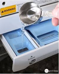 Adoucissant Maison Pour Des Vetements Doux A L Odeur Fraiche De Menthe Trucs Et Astuces Faire Ses Produits Menagers Adoucissant Maison