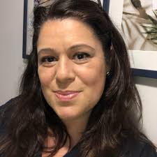 Hello Lovely people! I need a new Door Mat for outdoors and would like to  hear from who knows what paint should I use and if best to spray or dab in.