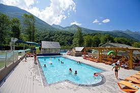 Sanitaires modernes, piscine d'extérieur chauffée, terrasse ensoleillée et jacuzzi gratuit. P28ipdpzowxllm
