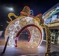 Outdoor Christmas Commercial Decoration 3D Large LED Christmas Ball Arch  Motif Lights for Shopping Mall Street Decoration