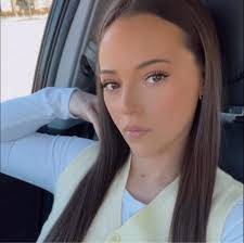 Where can I get white sauce pickle pizza?