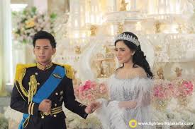 Rachel vennya dan niko al hakim sempat disebut family goals hingga akhirnya 7 tahun kebersamaan kandas, netizen: Resmi Pisah 10 Perjalanan Cinta Rachel Vennya Dan Niko