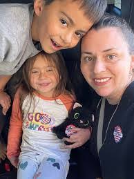 Kristen Willman's Instagram, Twitter & Facebook