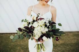 Modern Black White Rules This Stylish Okc Wedding Green Wedding Shoes White Wedding Bouquets Green Wedding Bouquet Bouquet