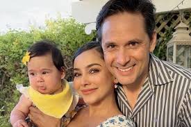 X-Change: Cinta Tak Kenal Warna Kulit, Ini 5 Pasangan Berlainan Bangsa Yang  Popular Di Malaysia