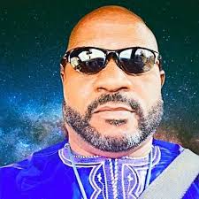 When you can F someone younger than your grown ass daughter is a cause for  alarm 🚨. F corny ball .