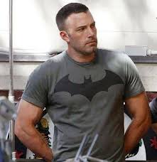 Бенджамин гиза аффлек родился 15 августа 1972 года в беркли штате калифорния в семье медика и. Ben Afflek Otvetil Na Kritiku Novogo Betmena Novosti Kino 19 Avgusta 2014 Kino Teatr Ru