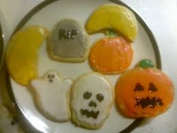 Sugar, enriched bleached flour (wheat flour, niacin, iron, thiamin mononitrate, riboflavin, folic acid), canola oil, wheat starch, dextrose, cornstarch, baking soda, salt. Halloween Sugar Cookies Geek Appetite Serving Up Geek Goodies Good Eats