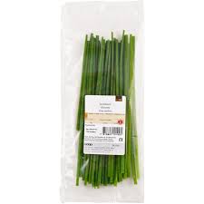 (here's the difference between chives, scallions and green onions.) chives have tall, dark green, slender leaves that are hollow inside. Buy Chives 1 Bag 10g Cheaply Coop Ch