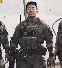 Free shipping on orders over $25 shipped by amazon. Andrew Nguyen Army Ranger To Yale By Service To School Medium