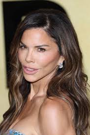 Lauren Sánchez prima e dopo: moglie di Bezos è rifatta?