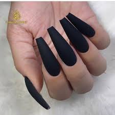 For a lovely acrylic nail design, paint your nails shiny black color. Pin By Ari Ella On S U L T R Y B O D Y Goth Nails Coffin Nails Designs Matte Black Nails