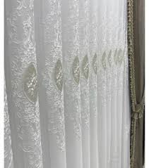 Brillant sade tül perdelerine renkli ve şık fon perdeler kullanarak yatak odası ve salon gibi alanlarda rahatlıkla kullanabileceğimiz perdeler üretmiştir. Urun Brillant Tul Perde Monje