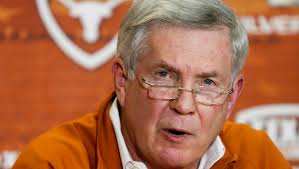 Classy Mack Brown says stepping down is 'what's best for Texas'
