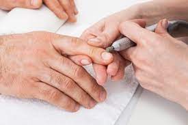 Nagelpflege Fur Manner Fingnagel Richtig Schneiden